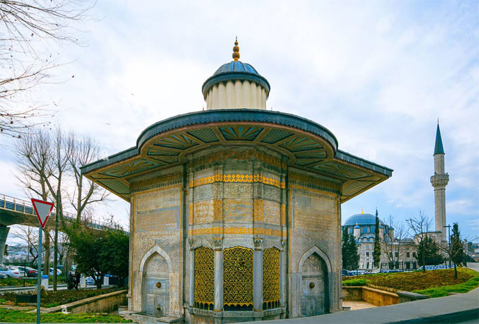 Фонтан  Салиха Султан