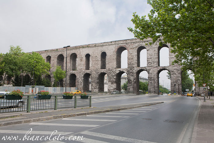 Система акведуков  