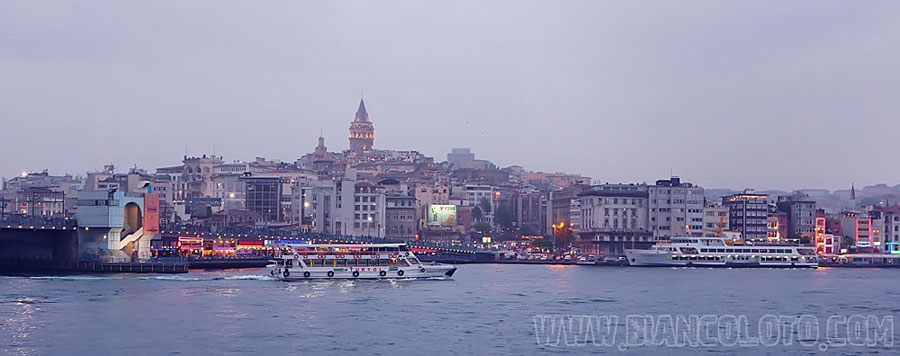Стамбул, вид на башню Галата