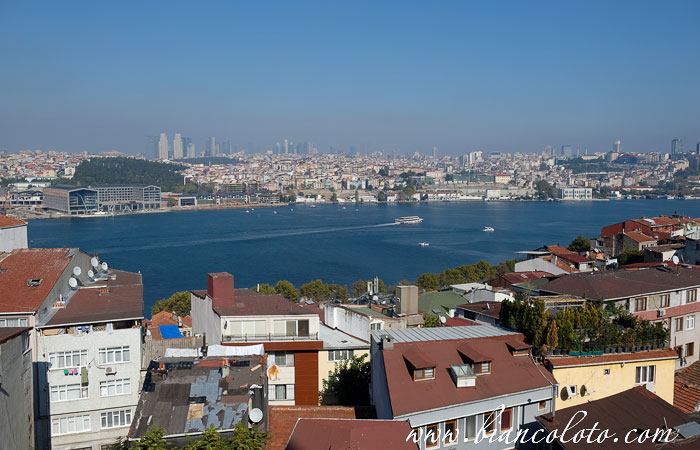 Двор мечети Явуза Селима