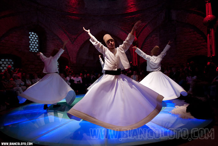 Стамбул, дервиши