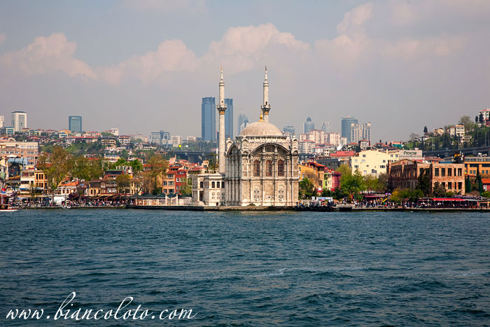 Мечеть Ортакёй