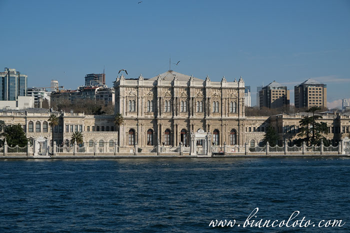 Долмабахче