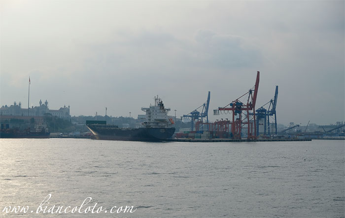 Вид на Кадыкёй с Босфора