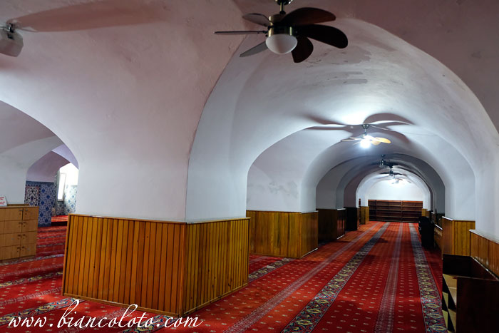 Подземная мечеть 