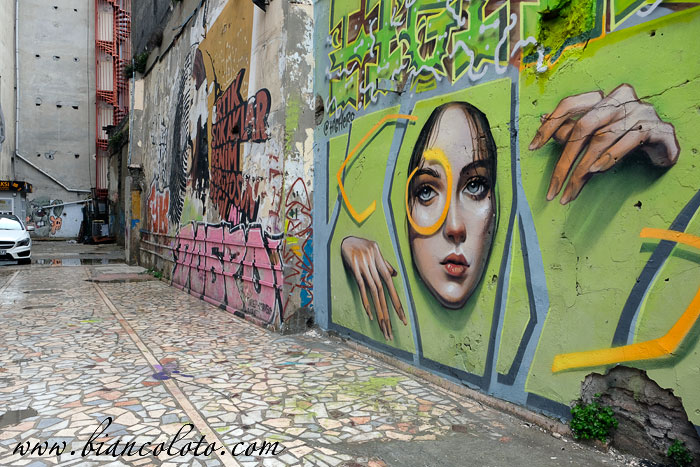 Граффити в Каракёе