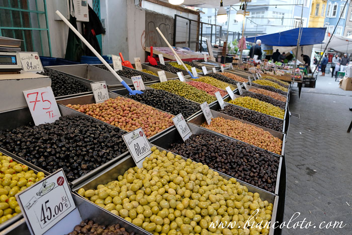 Рынок Долапдере по воскресеньям