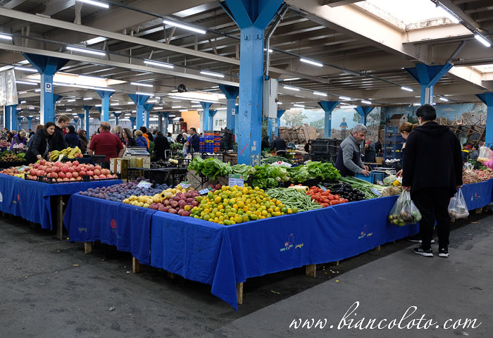 Органический рынок в Ферикёй по субботам  