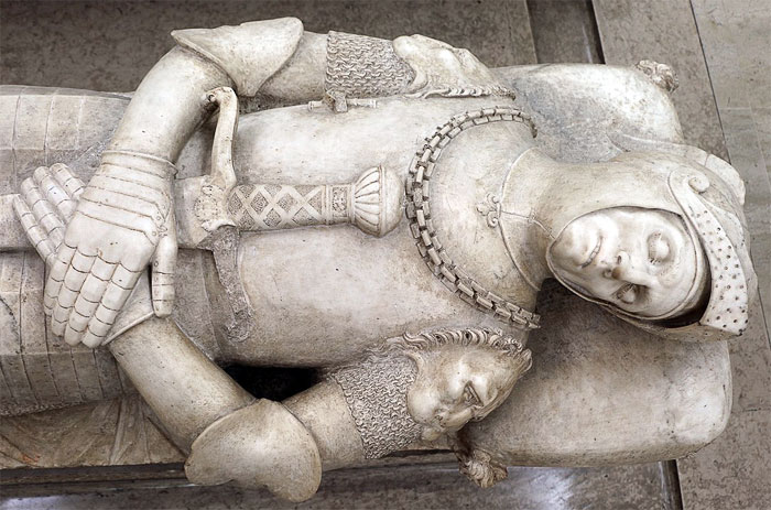 Надгробие полководца Гуидарелло в Равенне 