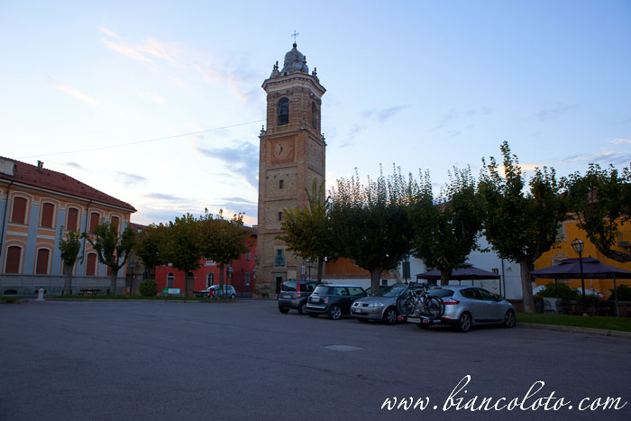 Piazza Castello. Ла Морра