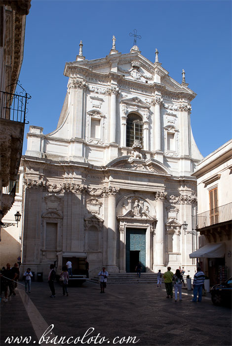 Церковь Сант-Ирене-деи-Театини. Лечче