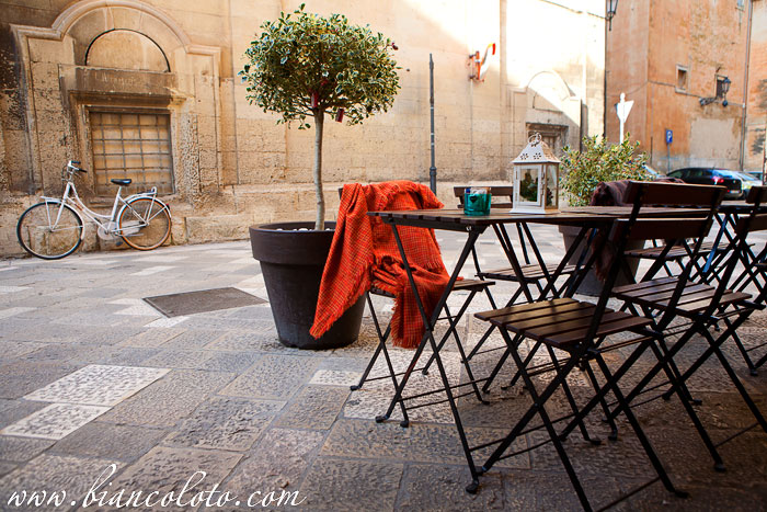 Бар в Лечче