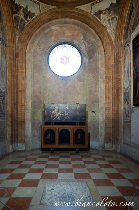 Интерьер базилики святого Андрея. Мантуя