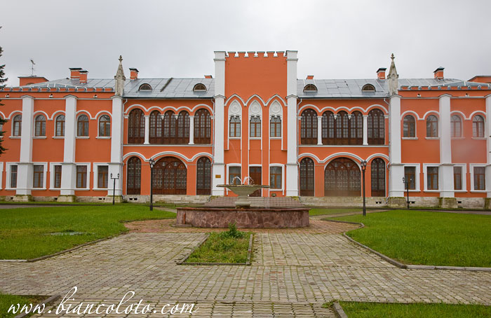 Главный дом