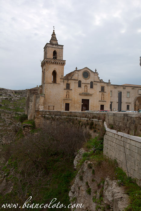 Церковь Сан-Пьетро-Кавеозо. Матера