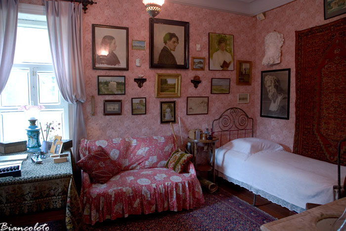 Комната сестры Антона Чехова - Марии