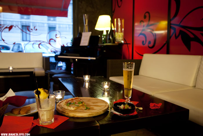 Аперитив в Милане