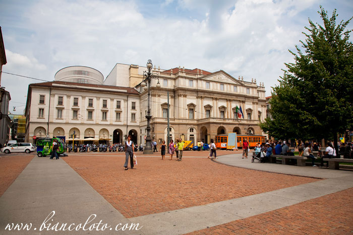 Милан, театр La scalla