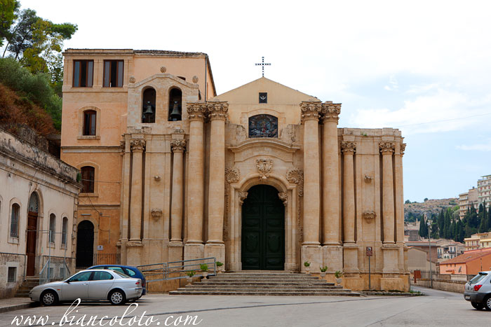 Сантуарий Мадонна-делле-Грацие. Модика