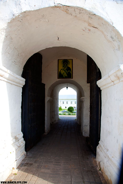 Лужецкий монастырь