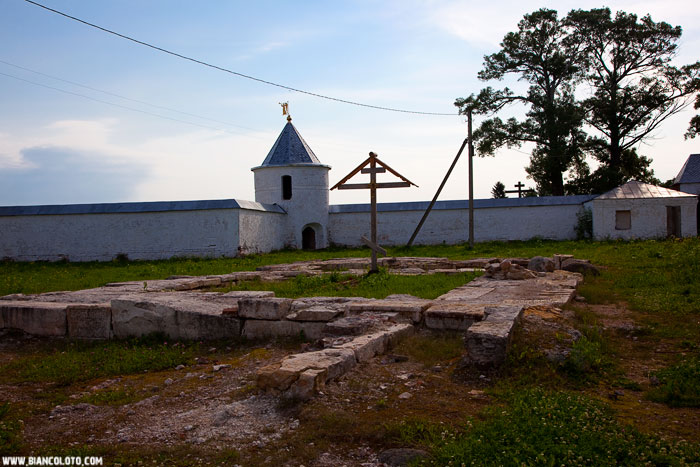 Лужецкий монастырь