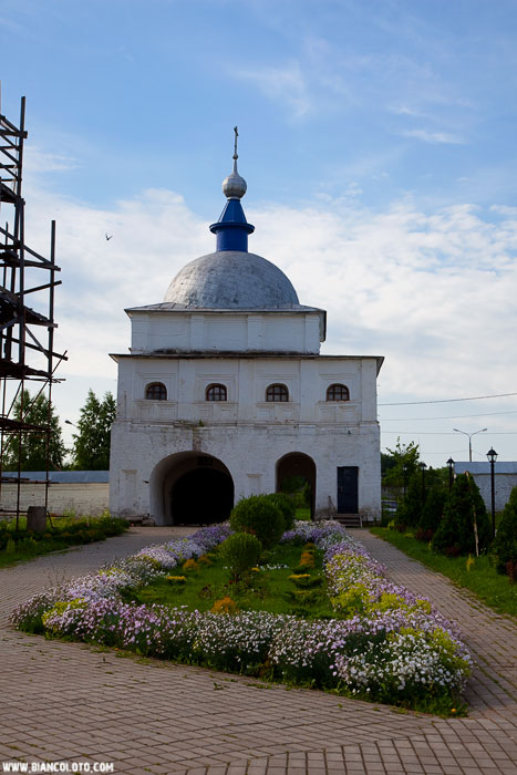 Лужецкий монастырь