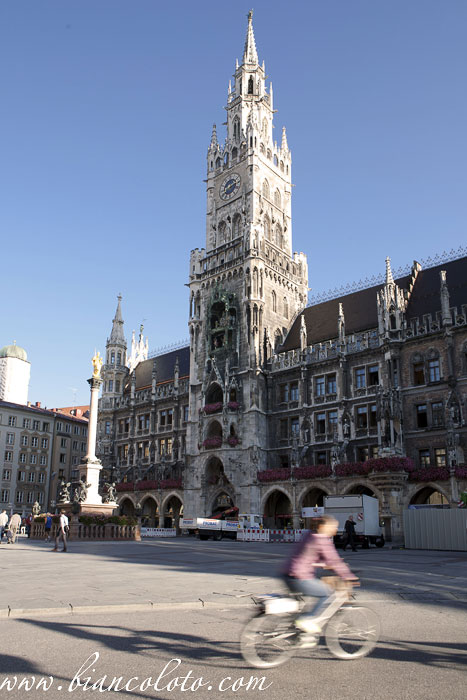 Новая ратуша с часами-курантами, Мюнхен 