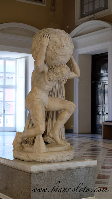 Атлант. II век. Находился в термах Каракаллы. 