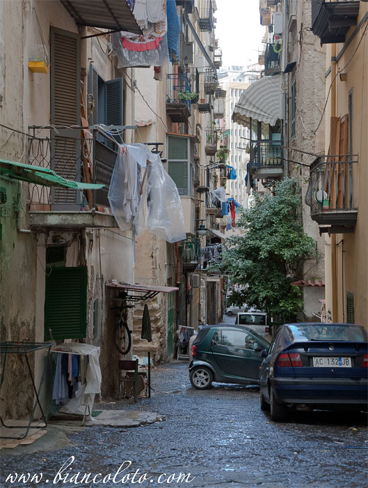 Испанские кварталы - Quartieri Spagnoli