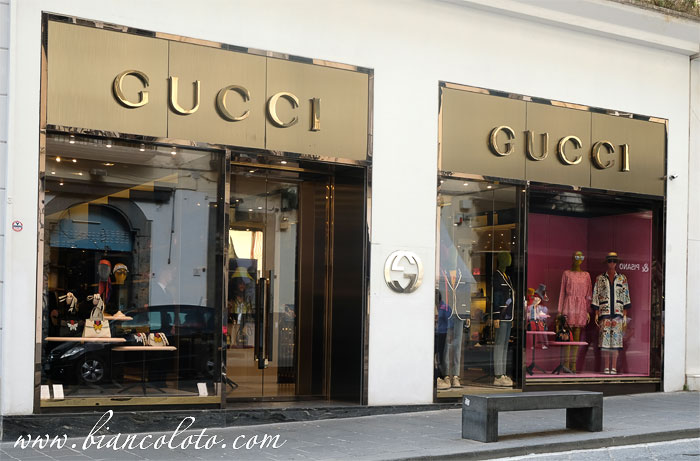 Шопинг в Неаполе 