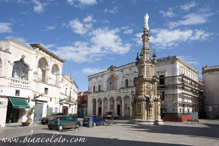 Piazza Salandra. Нардо