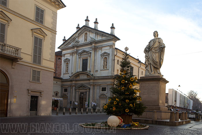Церковь Сан-Джованни-Деколлато. Новара
