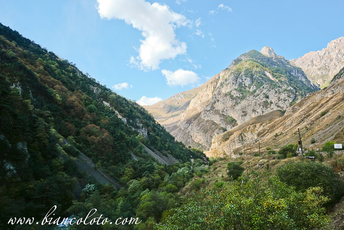 Куртатинское ущелье. Северная Осетия 