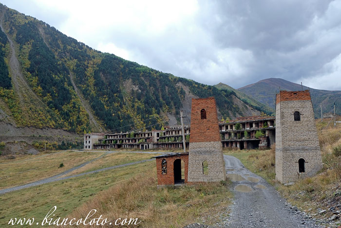 Санаторием «Тиб». Северная Осетия 