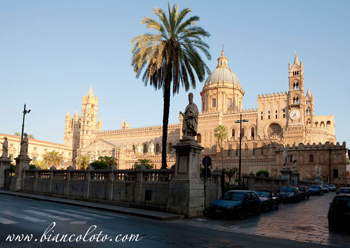 Квартал Альбергерия и квартал Сералькадиоа