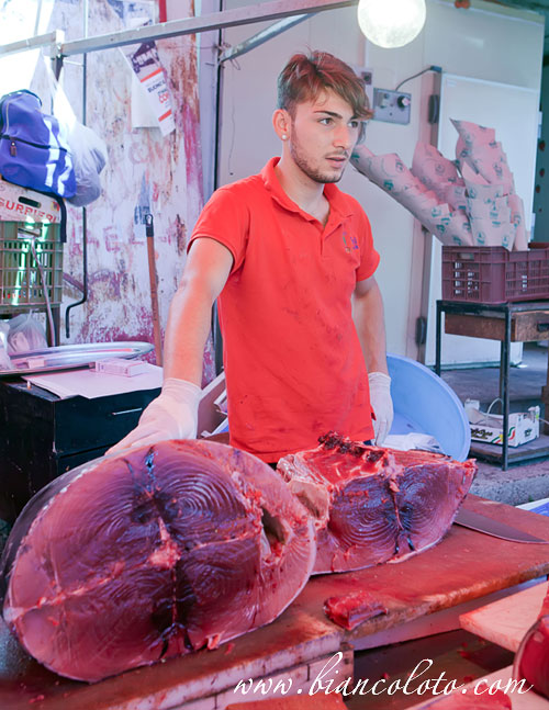 Продавец рыбы.  Палермо