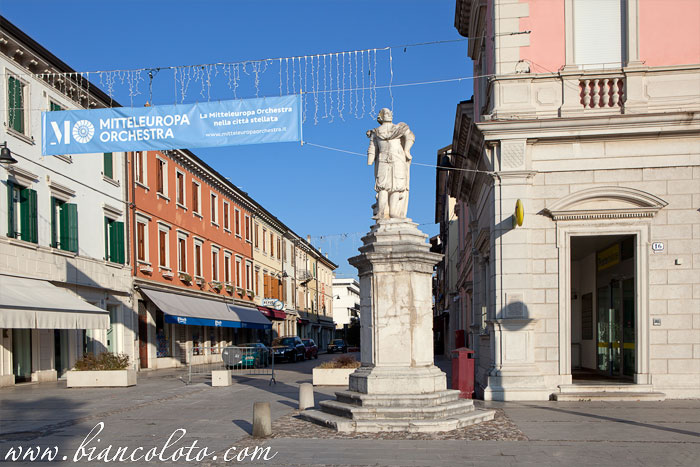 Пальманова (Palmanova)