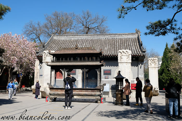 зал Лин Гуань. Храм Белых облаков (Бай Юнь Гуань)
