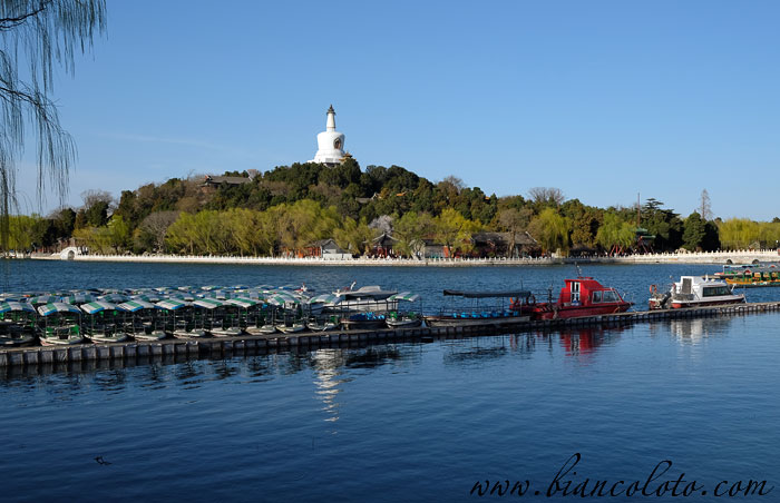 Императорский парк Бэйхай