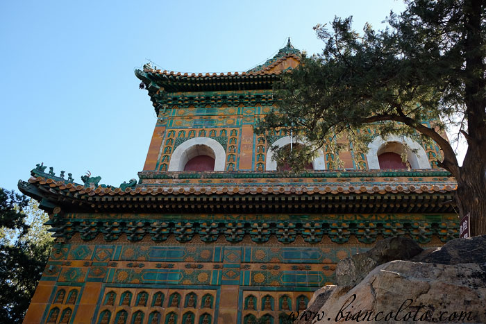 Храм Моря Мудрости. Летний императорский дворец Ихэюань 