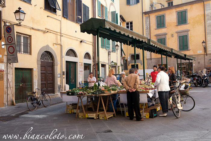 Рынок. Пиза