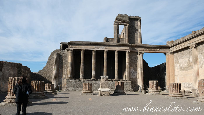 Помпеи, Базилика