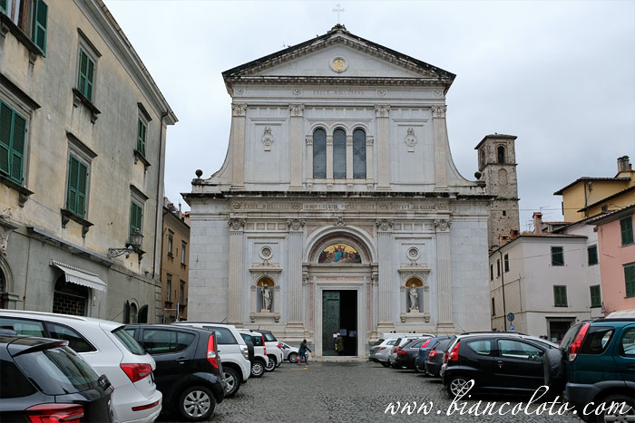 Кафедральный собор Святой Марии-дель-Пополо