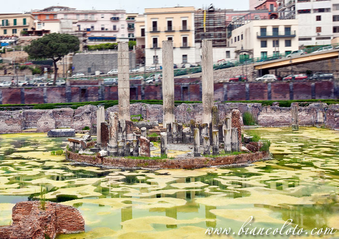 Храм Серапида. Поццуоли