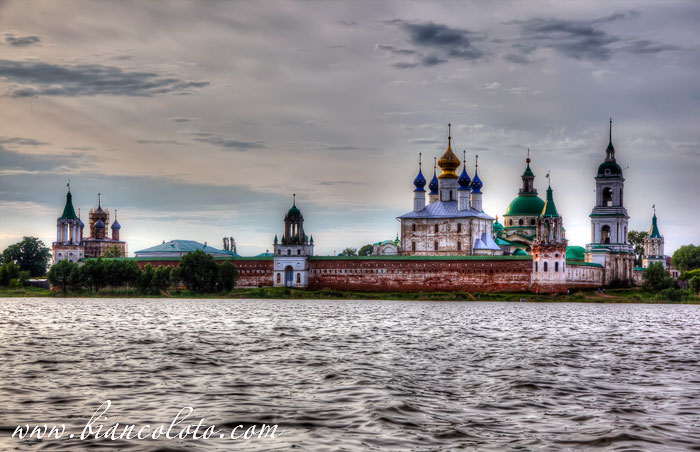 Спасо-Яковлевский Димитриев монастырь