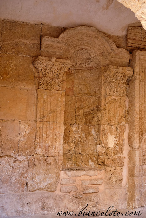 Шафрановый монастырь (Дейрулзафаран) 