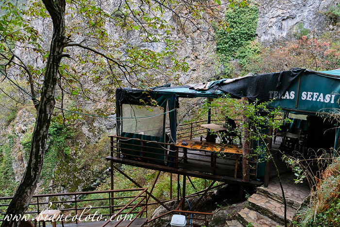 Кафе. Пещера Булак Менджилис. Сафранболу