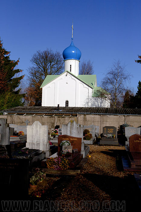 Церковь Успения Богородицы. Сен-Женевьев-де-Буа.