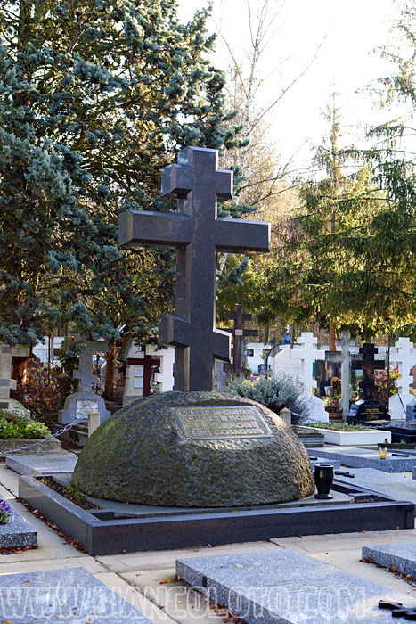 Сен-Женевьев-де-Буа.