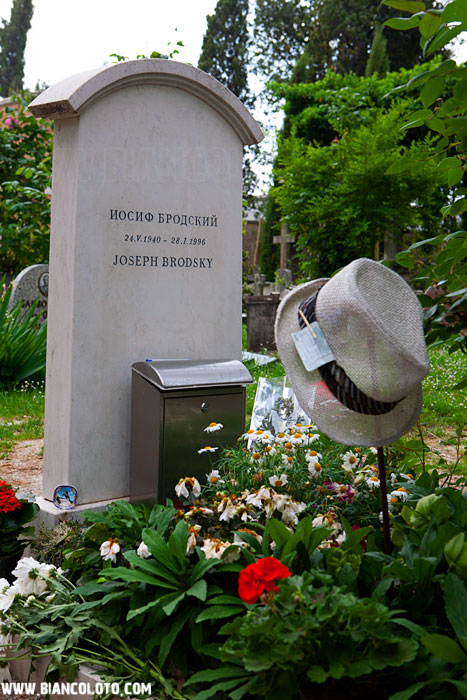 Могила Иосифа Бродского